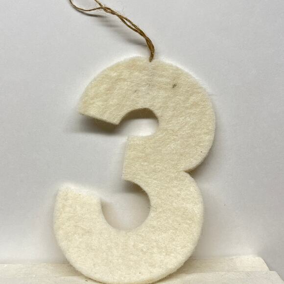 Pottery Barn Kids Baby Months Milestone Garland - Picture 4 of 6